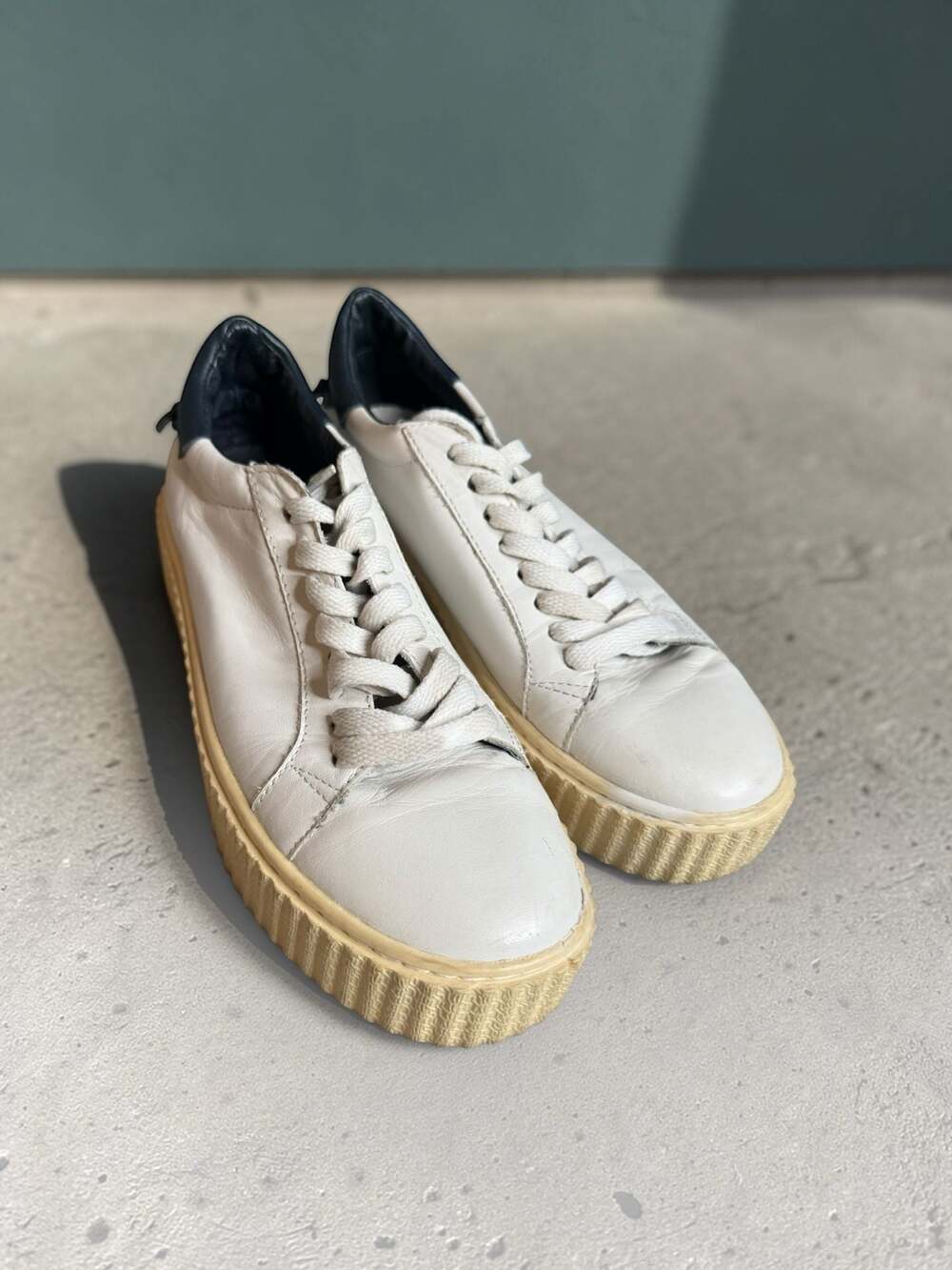 J/SLIDES NYC Women's White Leather Platform Creeper Sneakers with Navy Heel Tab